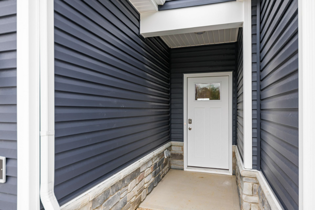 Building Photo - 1396 Marinelli Dr W