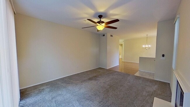 Building Photo - 1704 Reggio Aisle