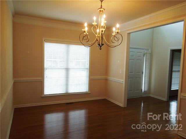 Foto del edificio - 148 Laurel Glen Dr