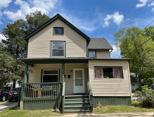 Building Photo - 416 Olive Street