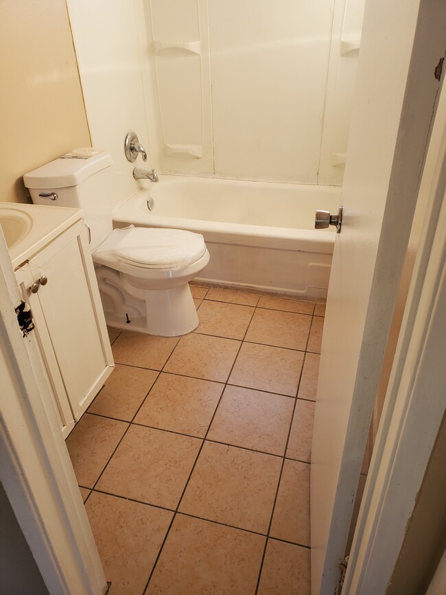 Building Photo - 537 Calcaterra Cir