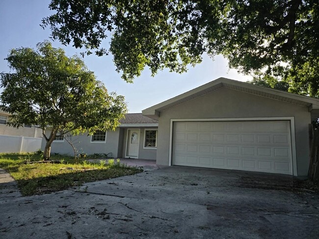 Building Photo - 164 Whitman Rd