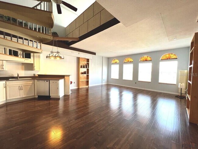 Building Photo - 101 Palm Harbor Pkwy