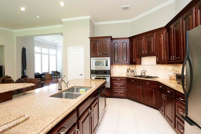 Foto del edificio - 23119 Redberry Ln