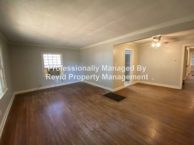 Foto del edificio - 328 Buntyn St