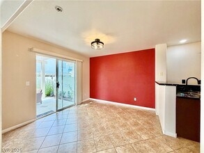Building Photo - 448 Winthrop Pl