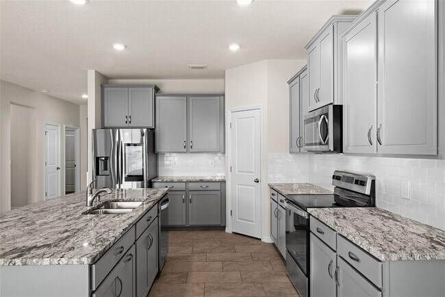 Building Photo - 12712 Lateral Root Dr