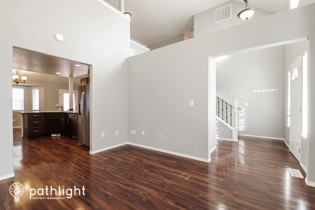Foto del edificio - 4465 SE Scenic View Lane, Port Orchard, WA...