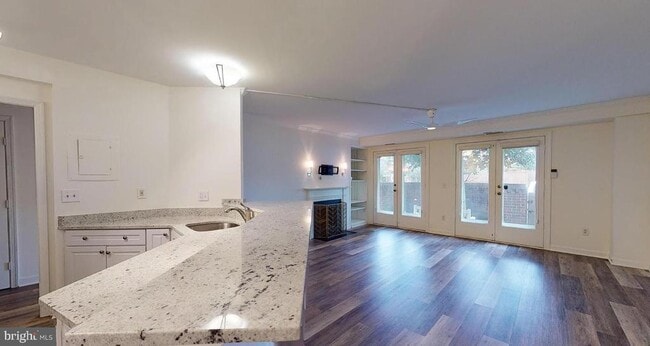 Building Photo - 801 S Pitt St