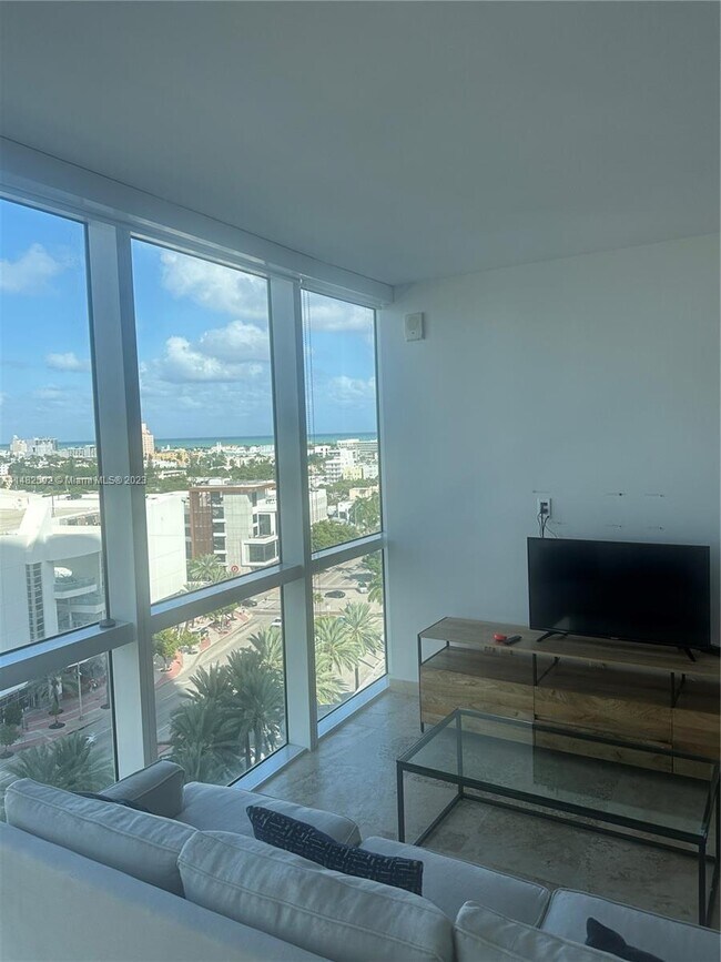 Foto del edificio - 450 Alton Rd