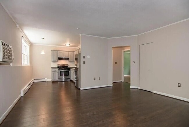 Building Photo - 70 Farrwood Ave
