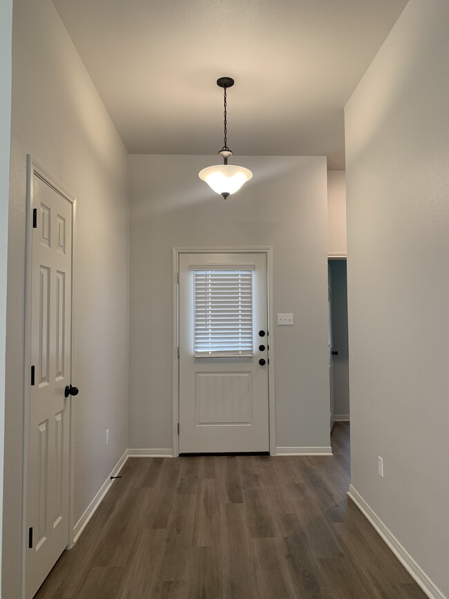 Building Photo - 4918 Bellfalls Ct