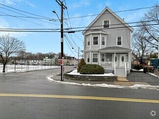 Building Photo - 65 Clifton Ave