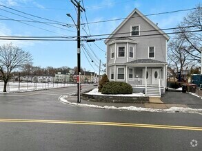 Building Photo - 65 Clifton Ave