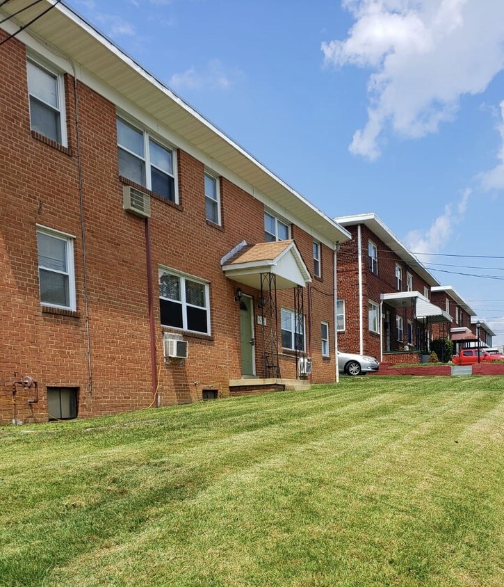 3519 Maywood Ln Unit 2, Hillcrest Heights, MD 20746 Apartments in