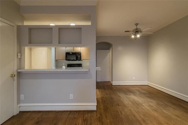 Foto del edificio - 3904 Brandon Park Dr