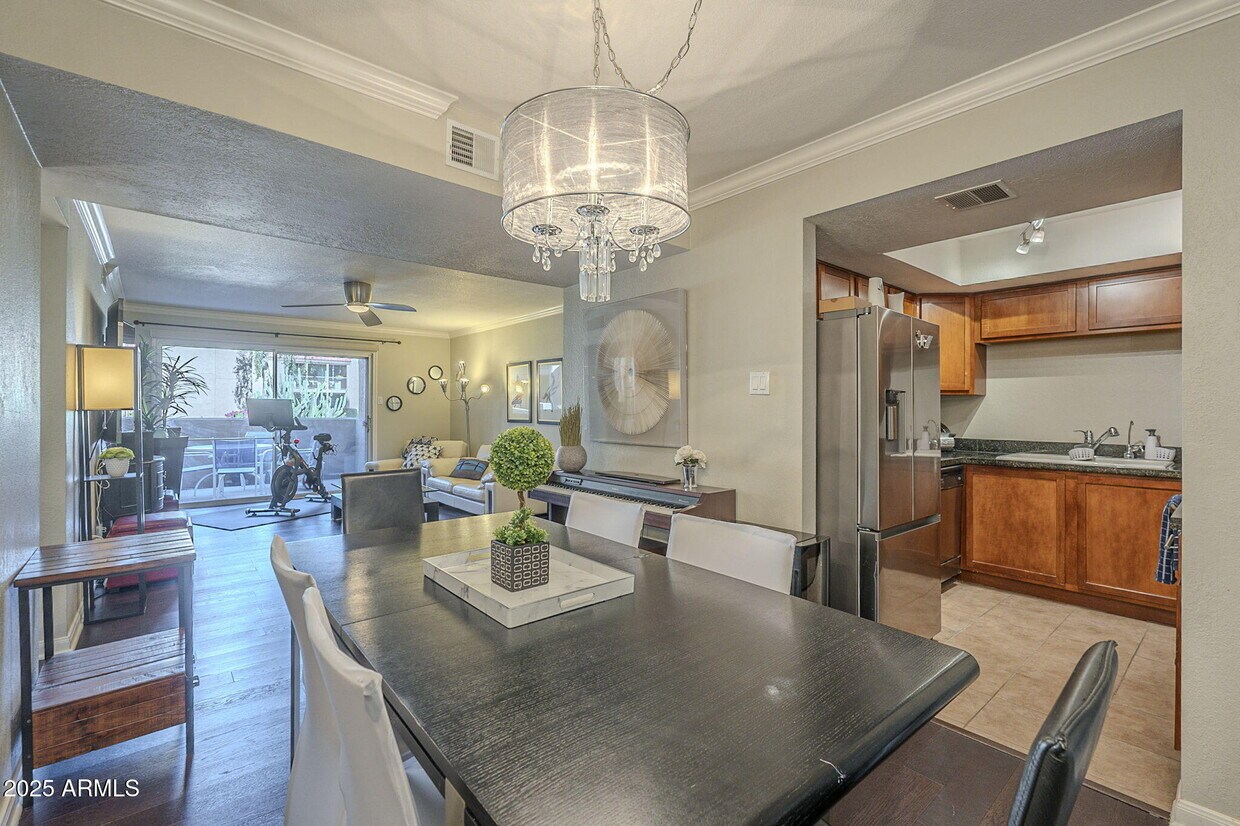 Foto principal - 8250 E Arabian Trail