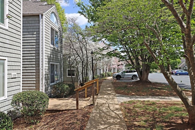 Building Photo - Pet-Friendly River Run Condo With Private Balcony