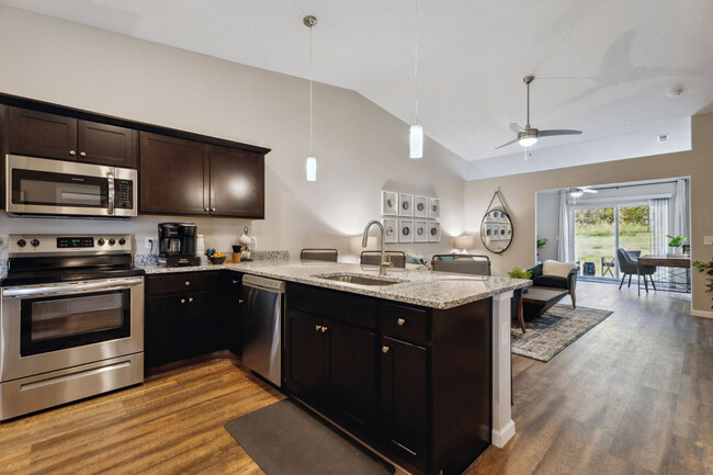 Spacious Kitchens with Breakfast Bar and Room for a Table - Redwood Sandusky