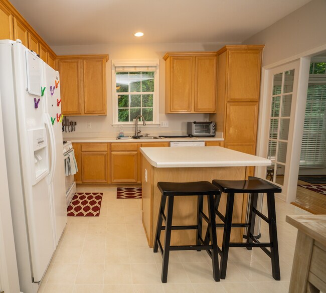 Building Photo - 5647 Picnic Rock Ln