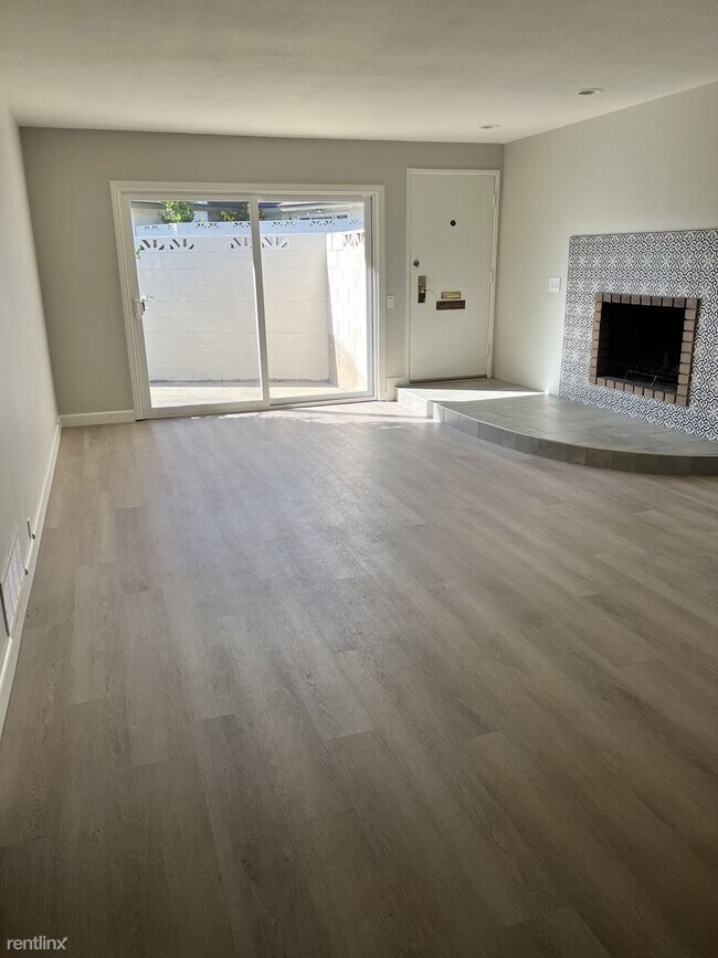 Foto del edificio - 2 br, 2 bath Townhome - 615 South Indian H...