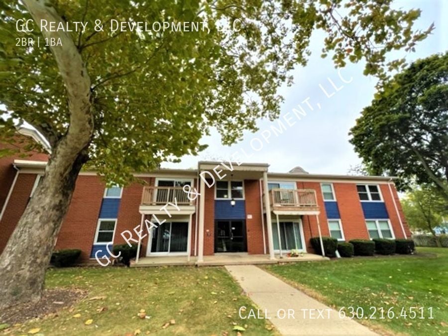 9 Simpson St Unit E, Geneva, IL 60134 Condo for Rent in Geneva, IL