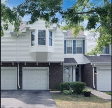 Building Photo - 483 Grosse Pointe Cir