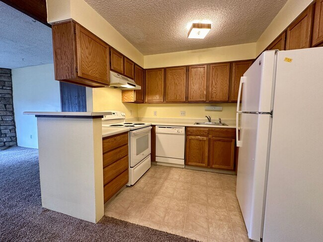 Foto del edificio - Lovely 1 Bedroom, 1 Bathroom Lakewood Cond...