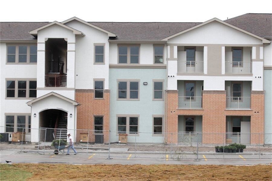 Primary Photo - 2725 Leopard St