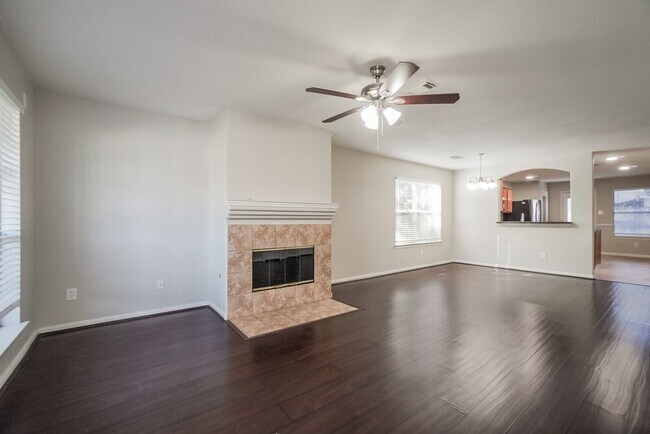 Foto del edificio - 23503 Maple View Dr
