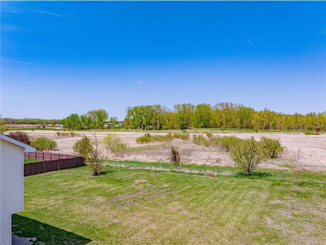 Foto del edificio - 2112 Blake Ave