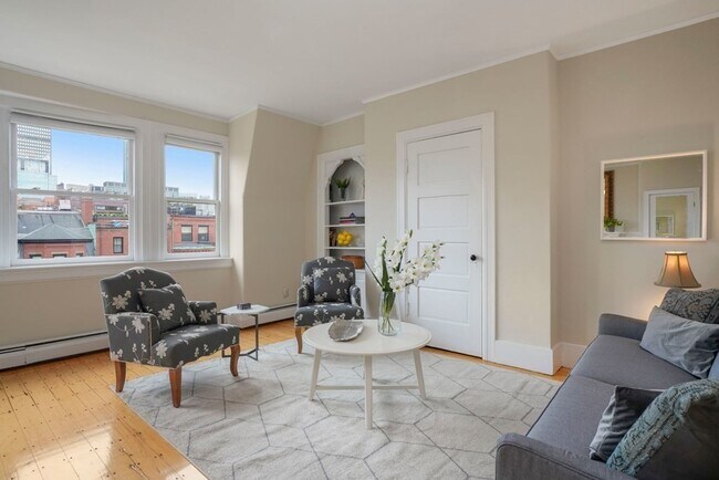 Foto del edificio - 347 Beacon St