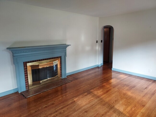 Foto del edificio - 8406 Colebrook Rd