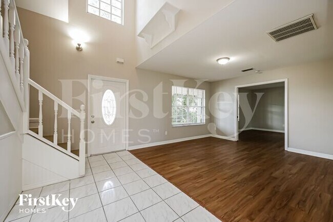Foto del edificio - 9264 Cypress Dr N