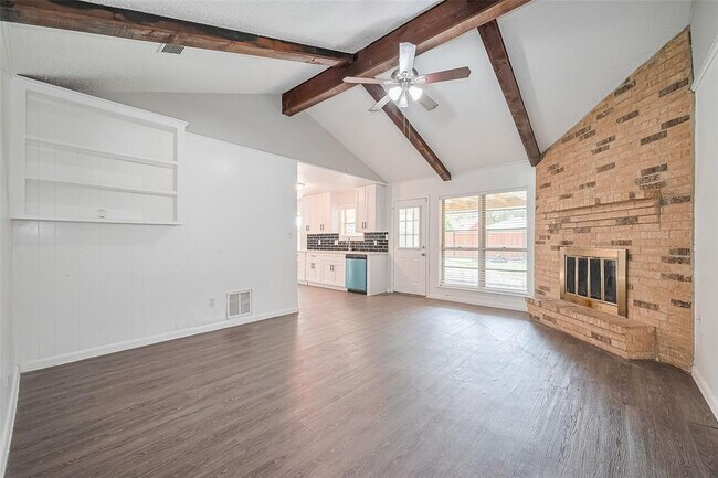 Building Photo - 14319 Waterville Way