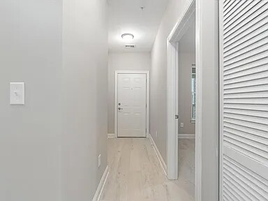 Foto del edificio - 165 Ella Kinley Cir