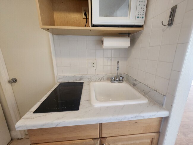Foto del edificio - 445 Seaside Ave