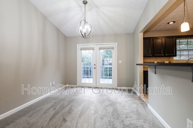 Foto del edificio - 6620 Connell Rd