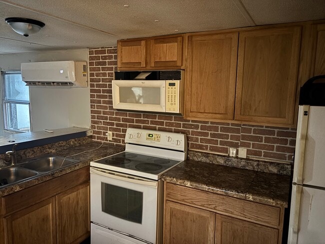 Foto del edificio - 90 Palm Rd