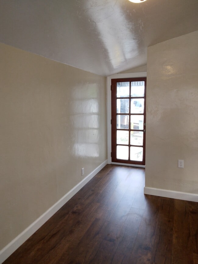 Living Room - 3300 Portola Dr