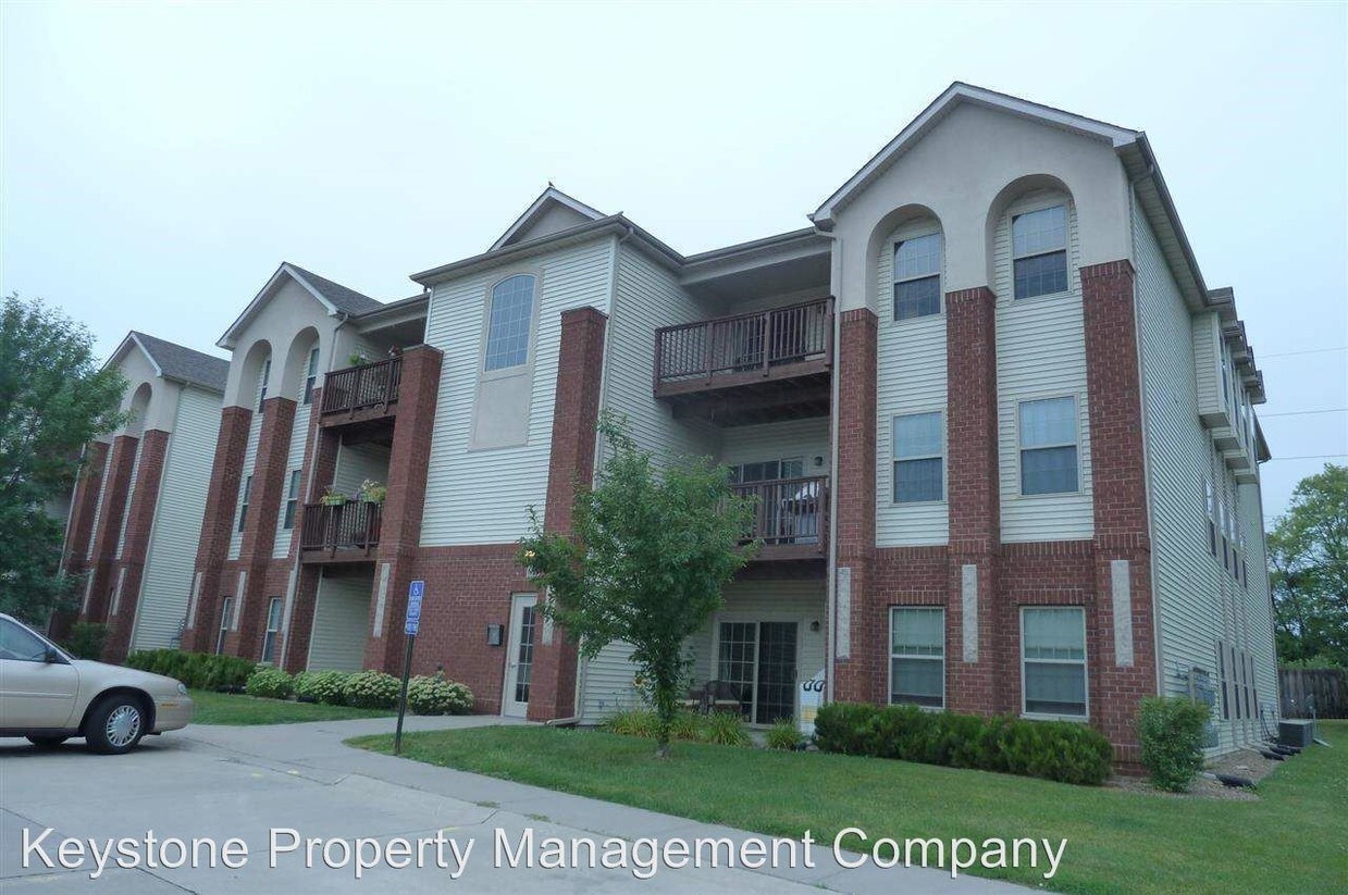 Foto principal - 805 Blue Sky Dr