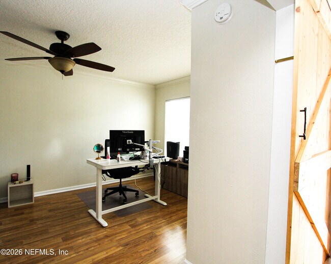 Foto del edificio - 1448 Heather Ct