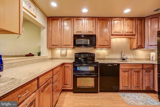 Foto del edificio - 10706 Kings Riding Way