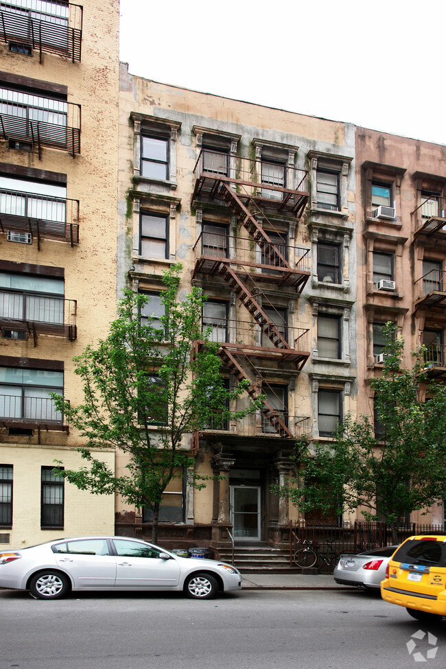 Building Photo - 406 W 25th St