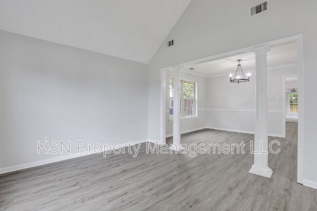 Building Photo - 129 Heritage Way
