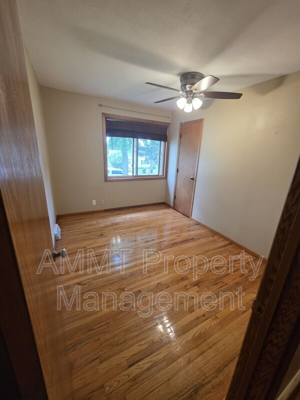 Foto del edificio - 1065 3rd St