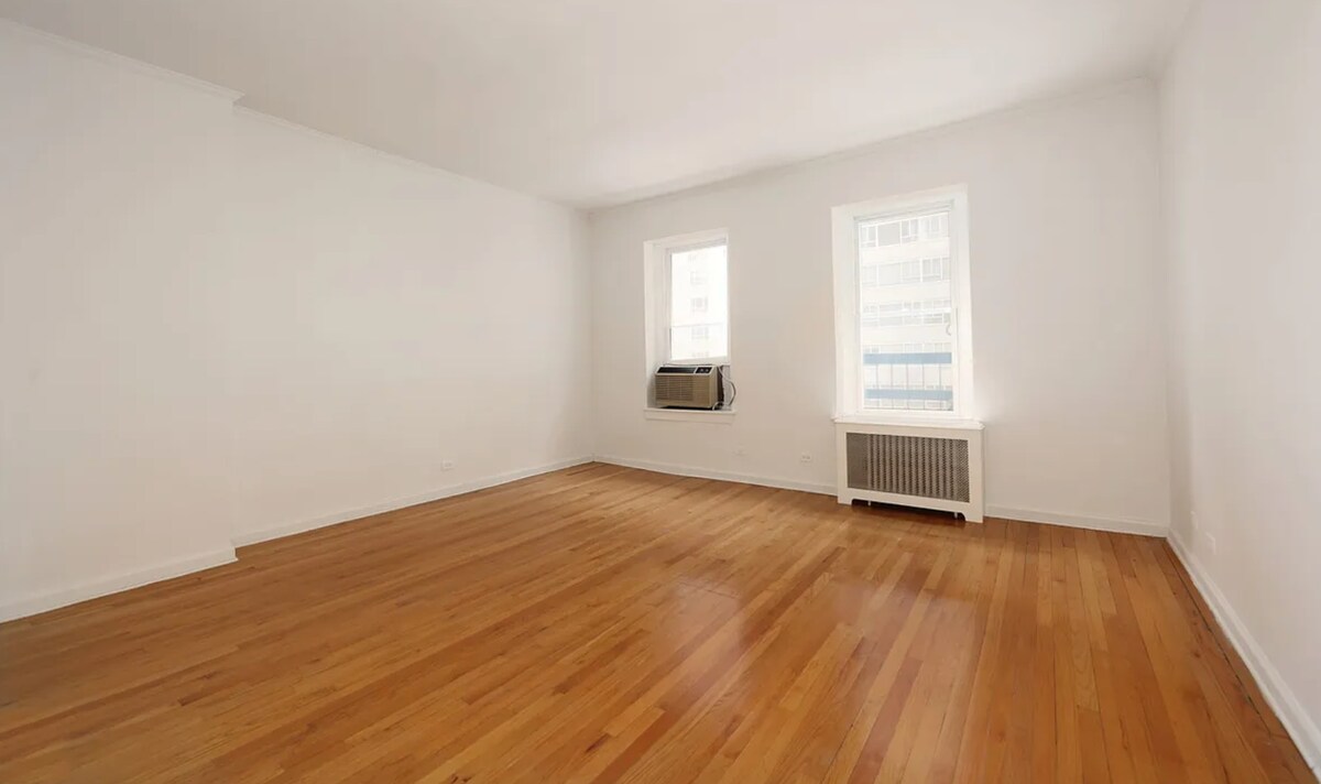 Primary Photo - East 66th Street