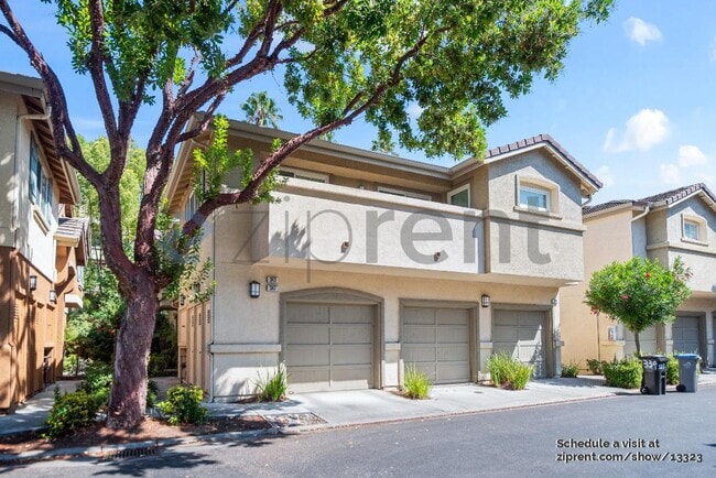 Building Photo - 343 Oleander Dr