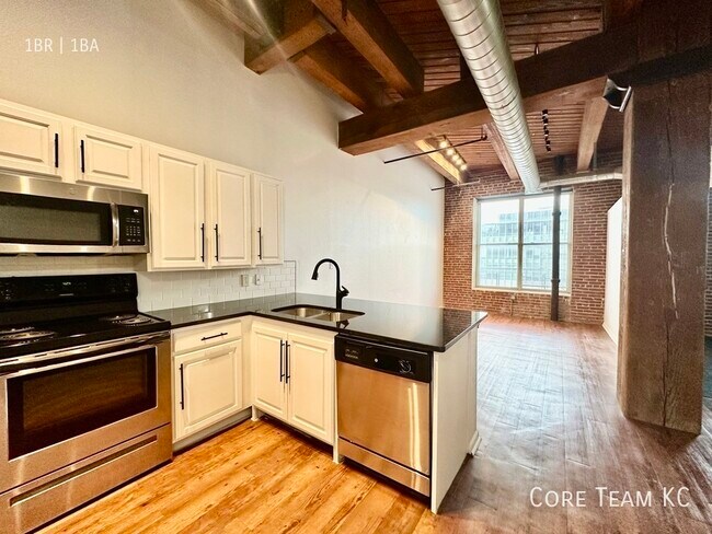 Foto del edificio - 202 W 5th St