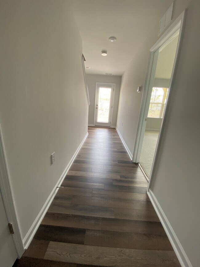 Building Photo - 2214 Terrawood Dr